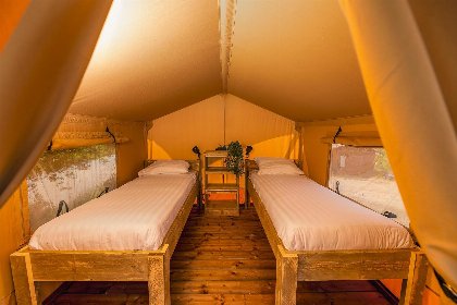 011 Boomhuttent met bubbeltub | 6 pers