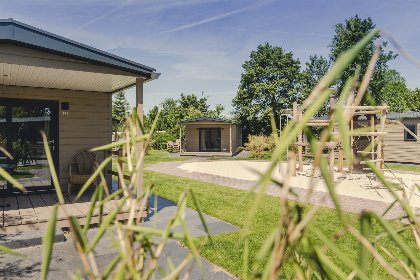 010 Bungalette comfort met veranda I 5 pers 010 Bungalette comfort met veranda I 5 pers