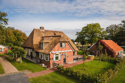 002 Gezellige 6 persoons vakantieboerderij met sauna en hottub op vakantiepark Molke