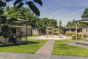 Groepsaccommodatie (6x bungalette met veranda) I 30 personen