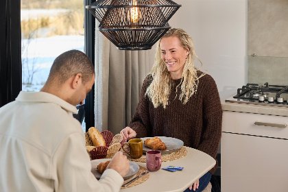 009 Happy Oak wellnesslodge met bubbeltub, ligbad, sauna en sunshower | 2 pers