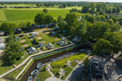014 Kampeerplaats met prive sanitair