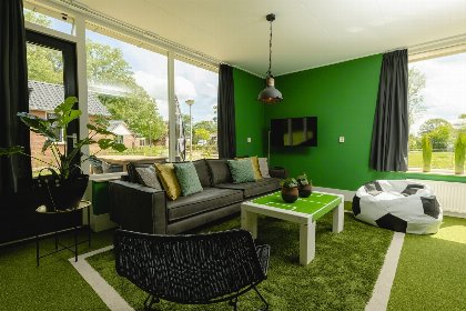 011 Kinderbungalow FC Molke stadion met warme bubbeltub I 6 pers 011 Kinderbungalow FC Molke stadion met warme bubbeltub I 6 pers