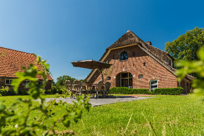 005 Luxe groepsaccommodatie met sauna en hottub | 14 personen