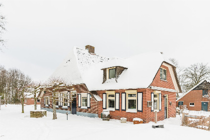 034 Luxe groepsaccommodatie met sauna en hottub | 14 personen