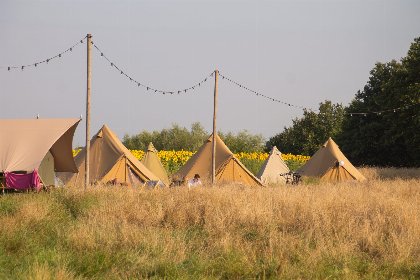 007 Pop up glamping: Buurvrouws' Belltentje | 2 4 pers