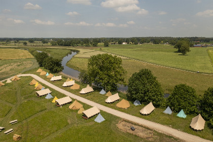 005 Pop up glamping: Buurvrouws' Belltentje | 2 4 personen