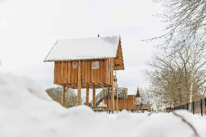 012 Prachtig gelegen 5 persoons boomhut aan het riviertje de Regge in Overijssel