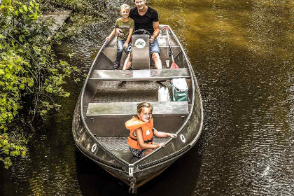 032 Prachtig gelegen 5 persoons boomhut aan het riviertje de Regge in Overijssel