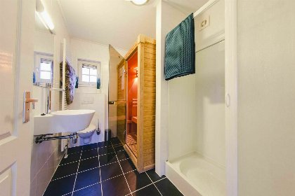 006 Reggehooiberg met sauna en hottub | 5 pers 006 Reggehooiberg met sauna en hottub | 5 pers