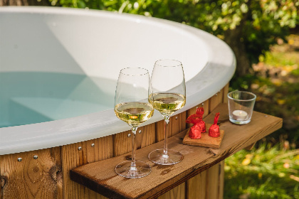 012 River lodge met hottub | 4 personen