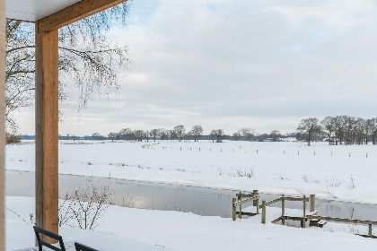 027 River lodge met hottub | 4 personen