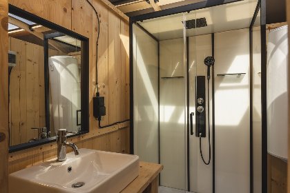 009 Riverdome met prive sanitair | 4 pers