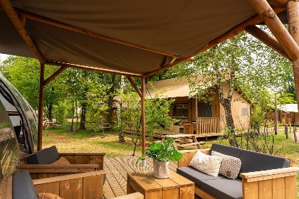 010 Riverdome met prive sanitair | 4 pers