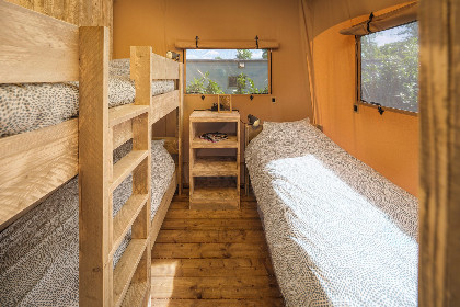 018 Safarisuite met prive sanitair | 5 personen