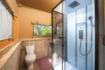 020 Safarisuite met prive sanitair | 5 personen