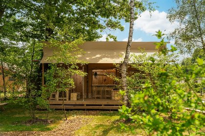 002 Safaritent 'de bartenter' met prive sanitair | 5 pers 002 Safaritent 'de bartenter' met prive sanitair | 5 pers