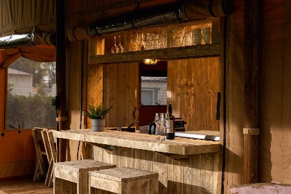 004 Safaritent 'de bartenter' met prive sanitair | 5 pers 004 Safaritent 'de bartenter' met prive sanitair | 5 pers