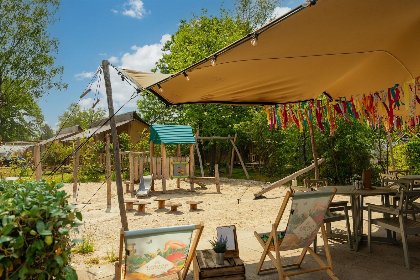 014 Safaritent 'de bartenter' met prive sanitair | 5 pers 014 Safaritent 'de bartenter' met prive sanitair | 5 pers