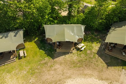 004 Safaritent met prive sanitair | 8 pers 004 Safaritent met prive sanitair | 8 pers