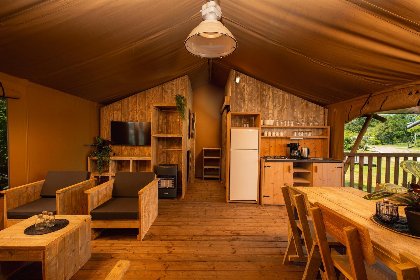 005 Safaritent met prive sanitair | 8 pers 005 Safaritent met prive sanitair | 8 pers