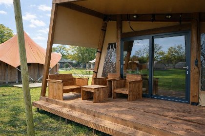 003 Tribe lodgetent met prive sanitair | 6 pers