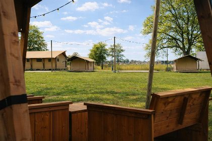 005 Tribe lodgetent met prive sanitair | 6 pers