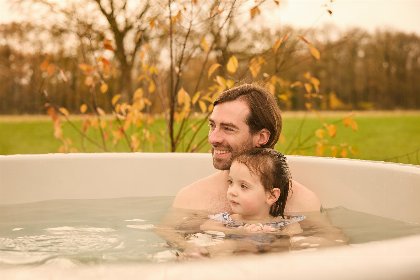 023 Wellness Boutique baby met bubbeltub | 4 pers.   babykamer