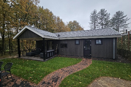 001 Bos Cottage Deluxe