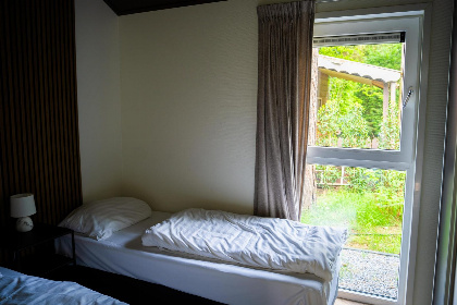 007 Bos Cottage met hottub