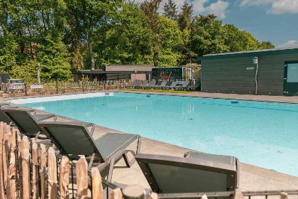 037 Familie Lodge voor 6 personen met Hottub