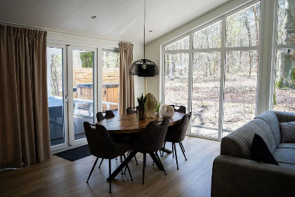 004 Heuvelrug Cottage met hottub (6p)
