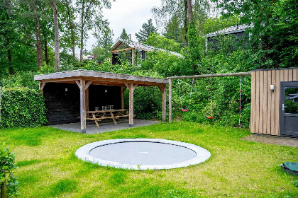 007 Luxe 6 persoons vakantiehuis met hottub en sauna op vakantiepark De Thijmse Berg