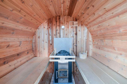 020 Luxe 2 persoons Tiny House met Hottub en Sauna aan de Vinkeveense Plassen