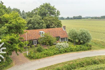 031 Gezellig 10 persoons vakantiehuis met ruime tuin landelijk gelegen vlakbij Domburg