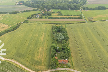 044 Gezellig 10 persoons vakantiehuis met ruime tuin landelijk gelegen vlakbij Domburg