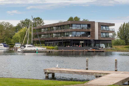 008 Prachtig 4 persoons appartement aan het Veerse Meer