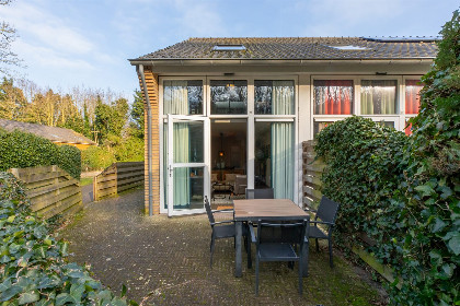 002 Groot Valkenisse | Valkenisseweg 88 “Woestenhoeve”