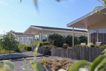 010 6 persoons vakantiewoning met terras en een dakterras op een vakantiepark in Breskens