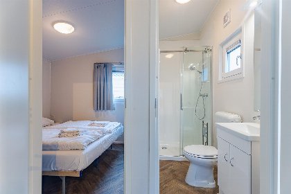 017 Chalet Schelp   Camping Duinhoeve Zeeland | omheind en licht | Maireweg 7