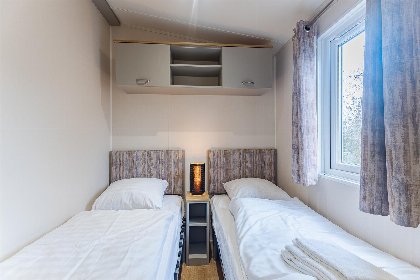 019 Chalet Schelp   Camping Duinhoeve Zeeland | omheind en licht | Maireweg 7