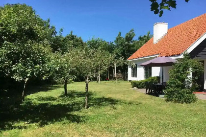 021 Heerlijk 9 persoons familiehuis dichtbij het strand