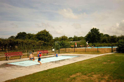 009 Mooi 4 persoons vakantiehuis nabij Burgh Haamstede