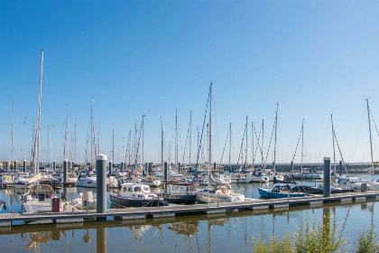 018 Groot en luxe 10 persoons vakantiehuis nabij het Zeeuwse Cadzand en het Noordzeestrand