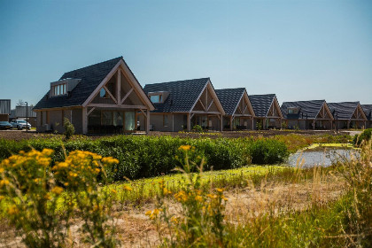 003 Groot10 persoons vakantiehuis nabij het Zeeuwse Cadzand en het Noordzeestrand