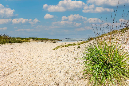 025 Happy Beach