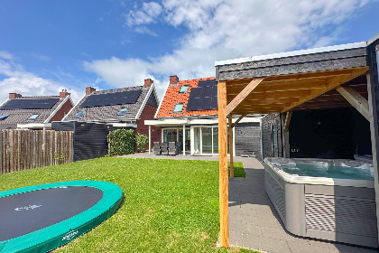 022 huis 57