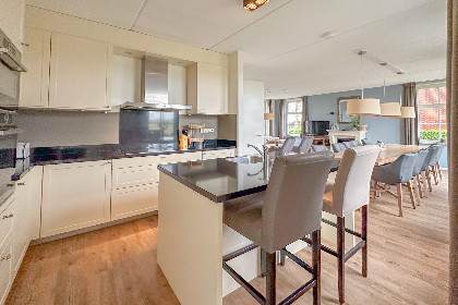 006 huis nummer 37