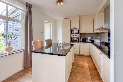 007 huis nummer 37