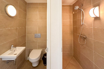 010 huis nummer 37